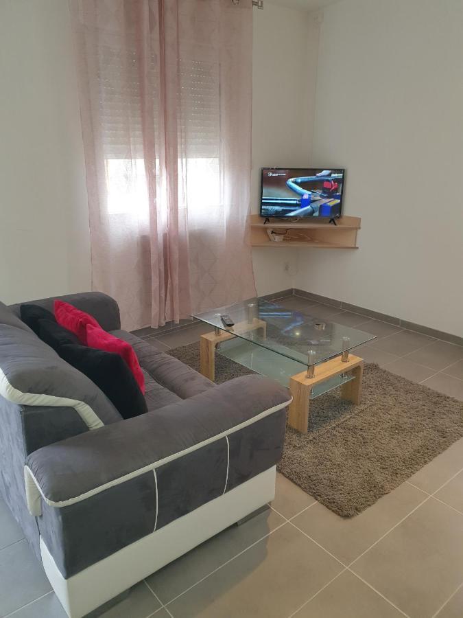 Le Paradis Iyedessil Dijon Luaran gambar