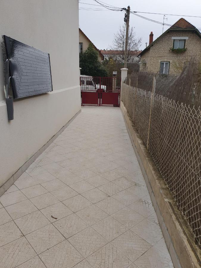 Le Paradis Iyedessil Dijon Luaran gambar