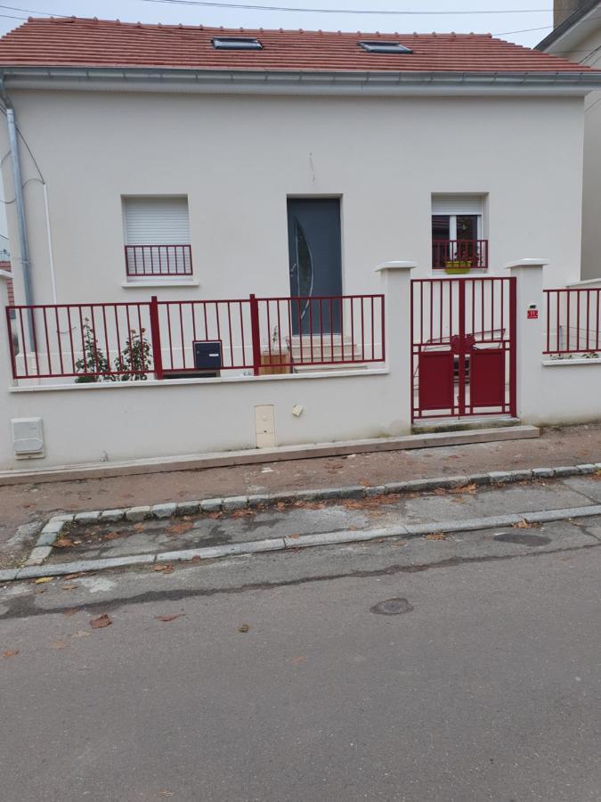 Le Paradis Iyedessil Dijon Luaran gambar